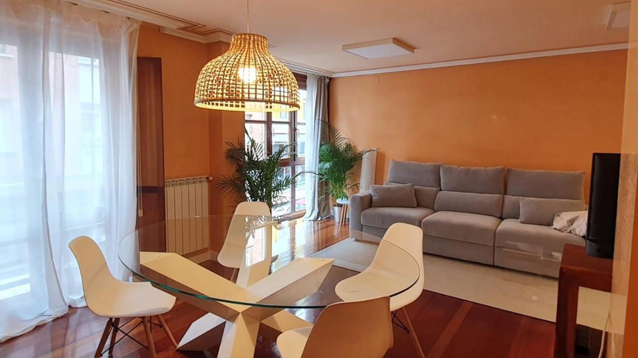 Centrico Apto Cangas De Onis, Cerca Puente Romano Apartment Luaran gambar